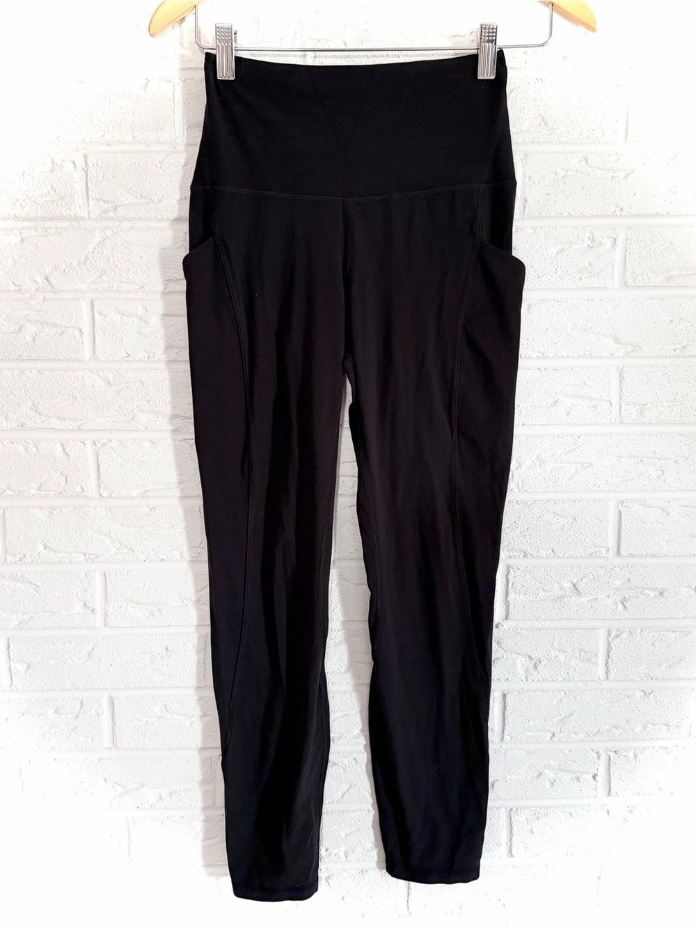 Lululemon Align High Rise Pant with Pockets 25" Black Size 4